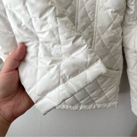 Weatherproof Quilted Reversible Water Resistant Puffer Jacket White and Beige L - Picture 11 of 16